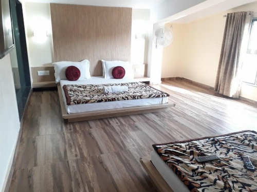 HOTEL SUNRISE image 3